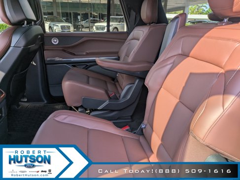 New 2025 Lincoln Navigator L Reserve image 18