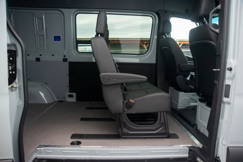Used 2025 Mercedes-Benz Sprinter 2500 image 37