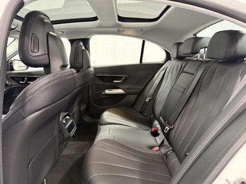 New 2026 Mercedes-Benz E 350 4MATIC Sedan image 19