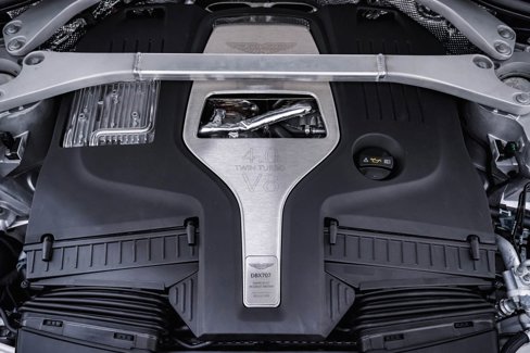 New 2025 Aston Martin DBX 707 image 30