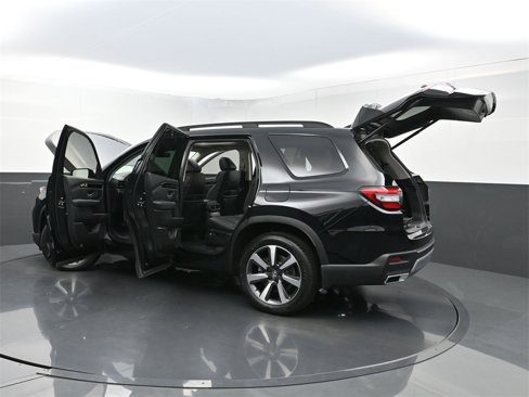 Used 2024 Honda Pilot Touring image 41