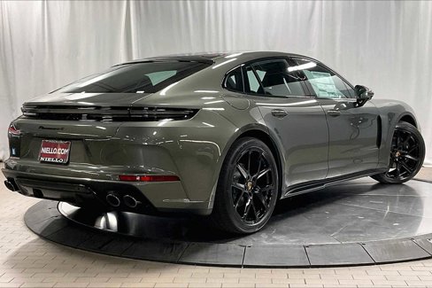 New 2025 Porsche Panamera 4 image 7