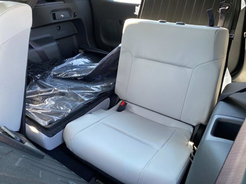 New 2025 Mitsubishi Outlander SE image 8