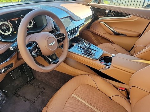 New 2025 Aston Martin DBX 707 image 7