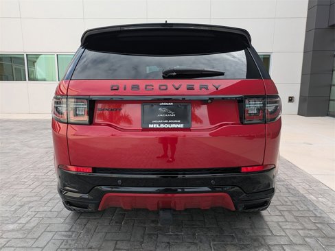 Certified 2024 Land Rover Discovery Sport Dynamic SE image 6