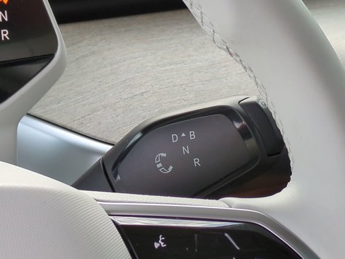 New 2025 Volkswagen ID. Buzz 1st Edition image 16
