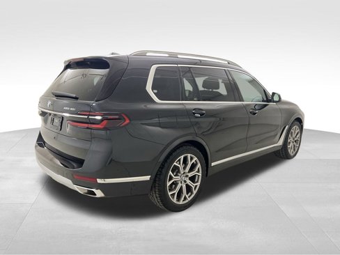 Certified 2023 BMW X7 xDrive40i w/ Premium Package image 9