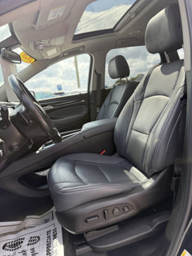 Used 2020 Buick Enclave Premium w/ Sun and Sites Package image 15
