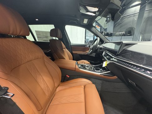 New 2026 BMW X7 xDrive40i w/ Executive Package image 25