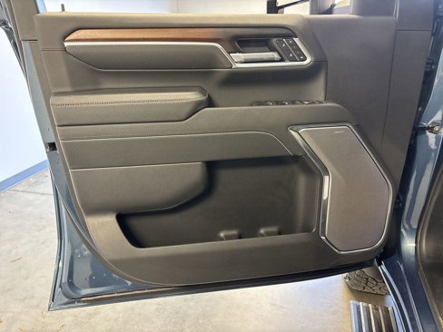 New 2025 GMC Sierra 2500 Denali w/ Denali Reserve Package image 25