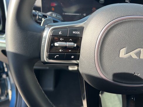 Certified 2025 Kia Sorento EX image 14