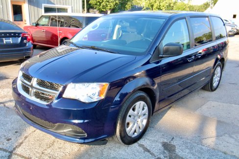 Used 2014 Dodge Grand Caravan SE w/ Quick Order Package 29E SE image 2
