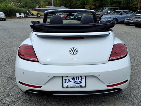 Used 2018 Volkswagen Beetle 2.0T SE image 4