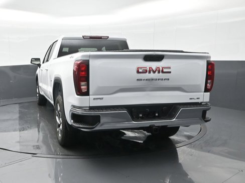 New 2025 GMC Sierra 1500 SLE image 7
