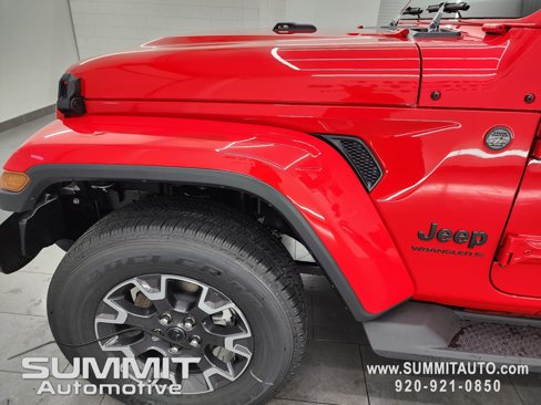 New 2025 Jeep Wrangler Sahara image 32