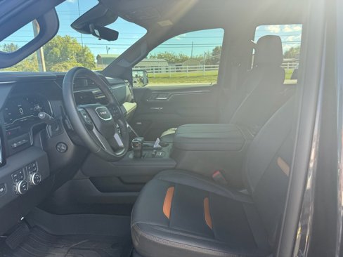 Used 2025 GMC Sierra 1500 AT4 w/ AT4 Premium Package image 9