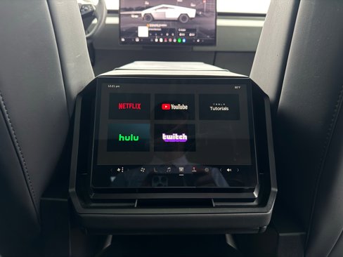 Used 2024 Tesla Cybertruck AWD Crew Cab image 31