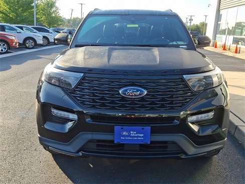 Certified 2022 Ford Explorer ST-Line w/ Class IV Trailer Tow Package image 3