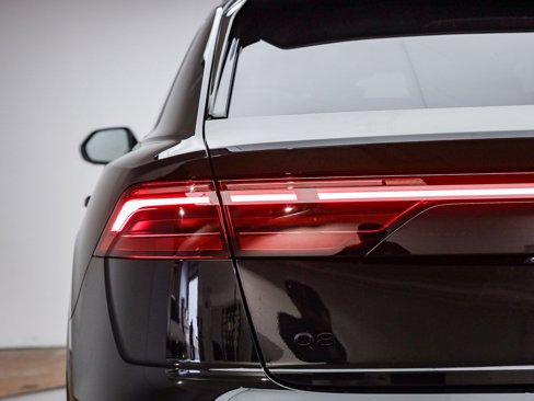 New 2025 Audi Q8 Prestige image 11