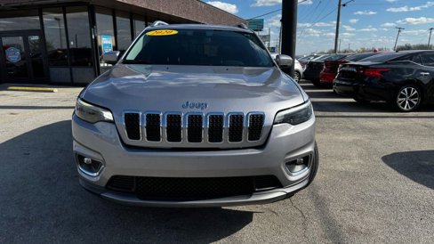Used 2020 Jeep Cherokee Limited w/ Luxury Group image 2