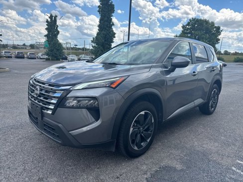 Used 2024 Nissan Rogue SV image 16