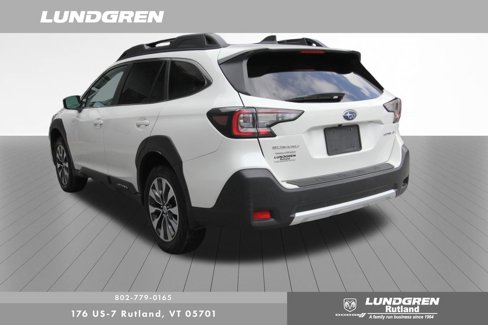 Used 2023 Subaru Outback Limited image 35