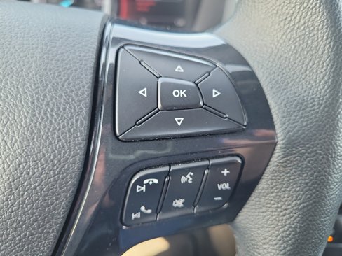 Used 2018 Ford Explorer XLT w/ Equipment Group 202A image 27