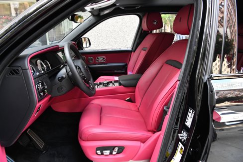 Used 2023 Rolls-Royce Cullinan Black Badge w/ Driver's Package image 10