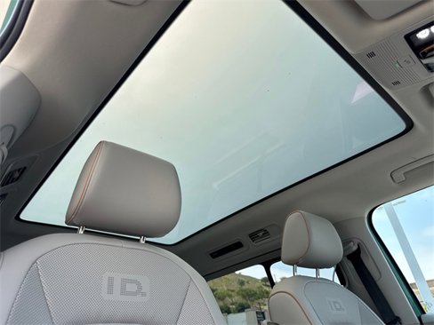 New 2025 Volkswagen ID. Buzz 1st Edition image 19