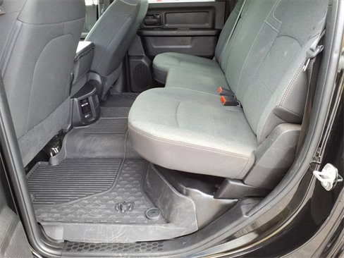 Used 2024 RAM 2500 Tradesman w/ Chrome Appearance Group image 12