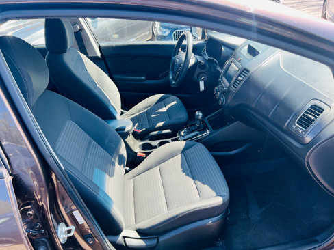Used 2018 Kia Forte LX w/ LX Popular Package image 16