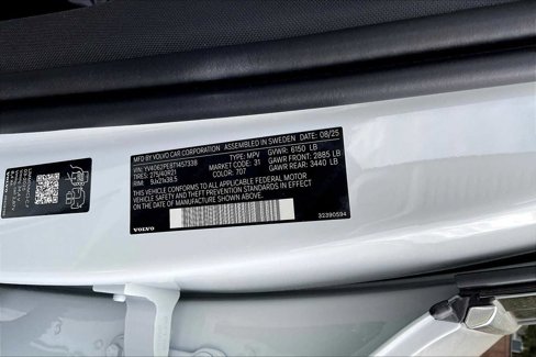 New 2026 Volvo XC90 B6 Plus w/ Protection Package Premier image 36