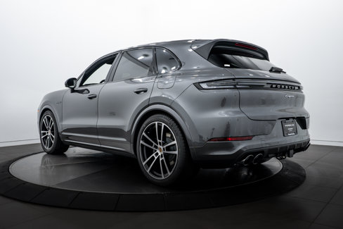 New 2026 Porsche Cayenne E-Hybrid image 3