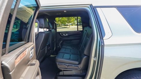 Used 2023 Chevrolet Suburban LT image 17