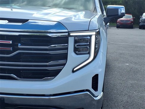 Used 2025 GMC Sierra 1500 SLT image 29