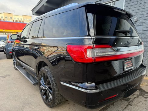 Used 2021 Lincoln Navigator Reserve image 6