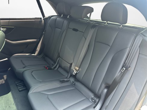 New 2025 Audi Q8 Premium Plus image 12
