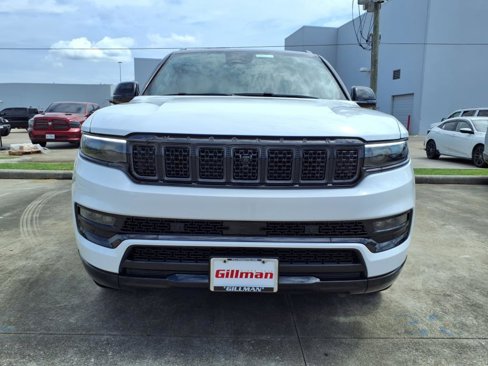 New 2025 Jeep Grand Wagoneer Series II Obsidian image 16