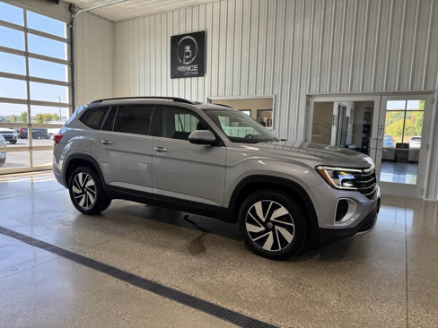 Used 2024 Volkswagen Atlas SE image 12