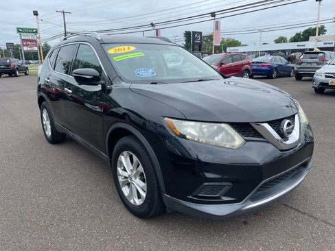 Used 2014 Nissan Rogue SV w/ SV Premium Package image 4
