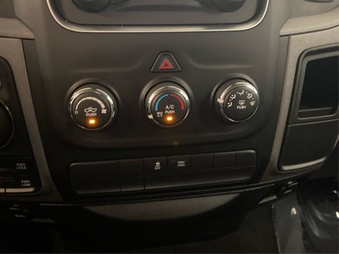 Used 2017 RAM 1500 Express image 30