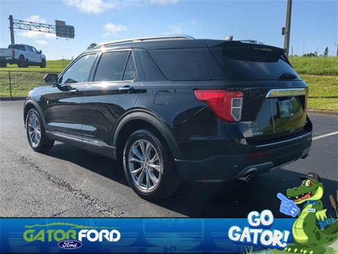Used 2023 Ford Explorer Limited image 7