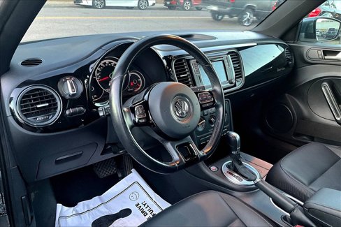 Used 2018 Volkswagen Beetle 2.0T Coast image 11