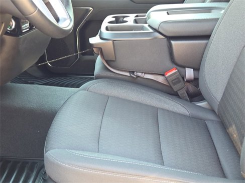 Used 2025 GMC Sierra 1500 Elevation image 17