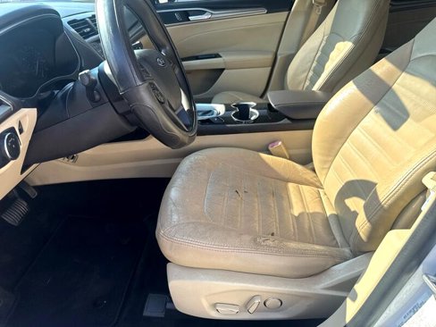 Used 2014 Ford Fusion SE image 10