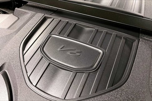 New 2025 Porsche Panamera 4 image 34