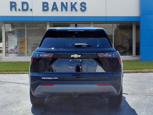 New 2026 Chevrolet Equinox LT w/ Convenience Package II image 4