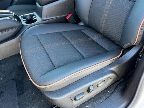 New 2025 GMC Canyon AT4 w/ Nightfall Edition image 11