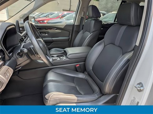 Used 2023 Honda Pilot Touring image 13