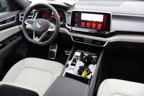 New 2026 Volkswagen Atlas Cross Sport SEL Premium R-Line image 17